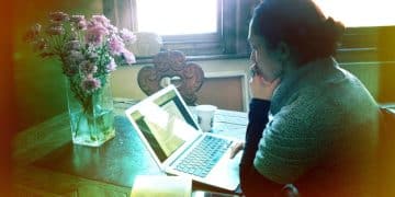 $1,000/Month Side Hustle: Sell Digital Products Online in US 2025 - Cover Image