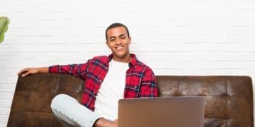 Start a Profitable Blog in the US: Generate $500/Month by 2025 - Cover Image