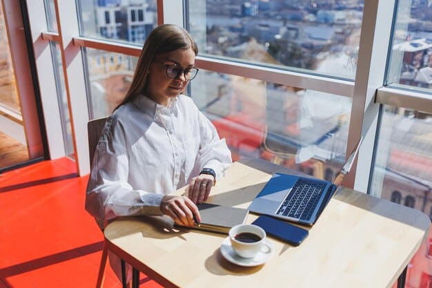 Become a Freelance Writer in the US: Earn $0.10/Word Online 2025