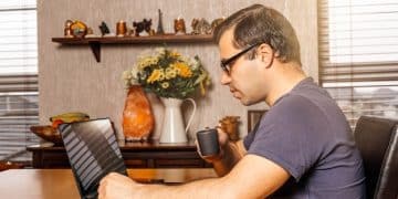 Master $75/Day Micro-Tasking: The Ultimate 2025 Guide - Cover Image
